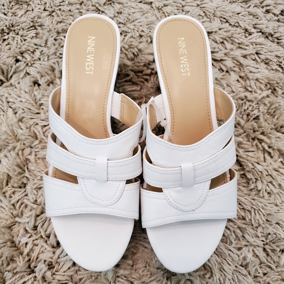 Sandals - Picture 2 of 2